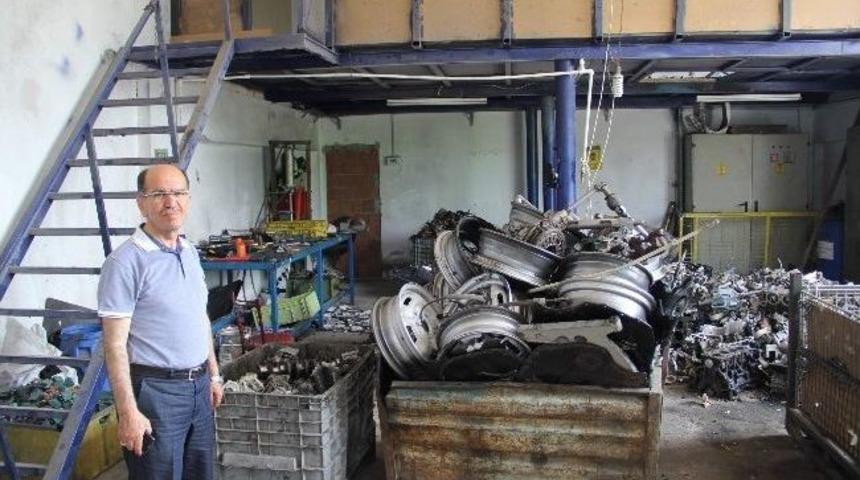 Polis Memurluğundan Hurda Krallığına