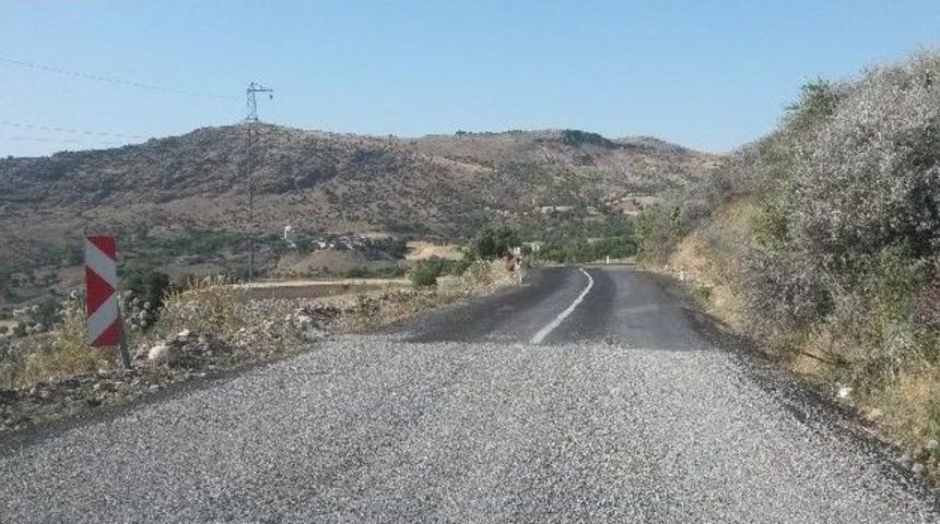 Sincik-kahta Karayolu Asfatlanıyor
