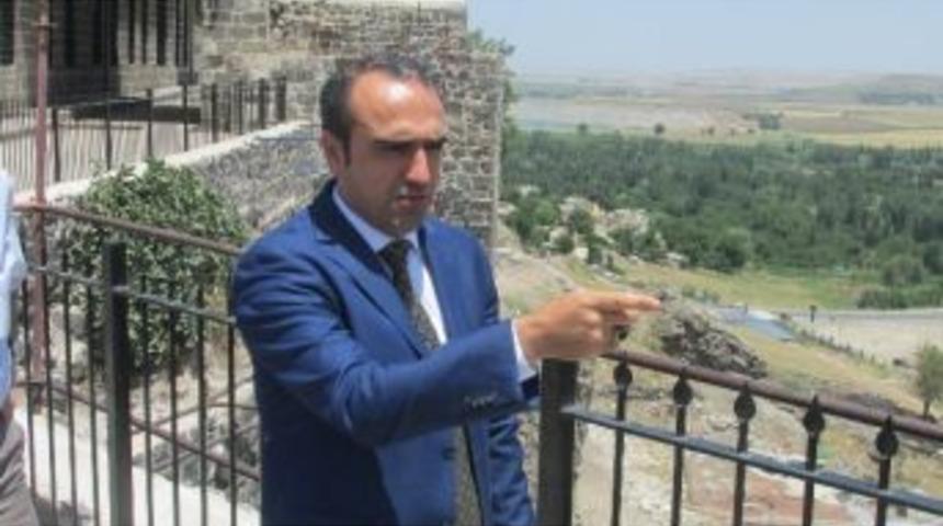 Ak Parti'li İ&ccedil;ten Yerel Y&ouml;netimlere Tepki G&ouml;sterdi