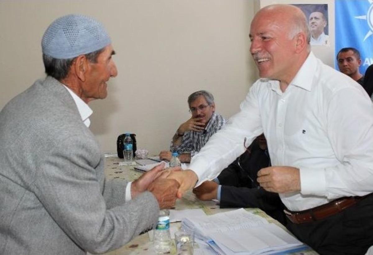 Sekmen İl&ccedil;e Ziyaretlerinde Muhtarlarla Buluşuyor