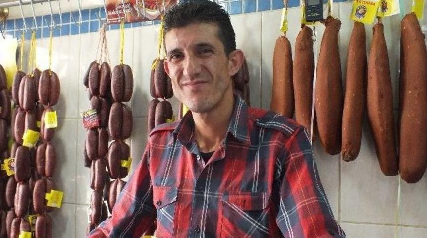 Pastırmacıları Gurbet&ccedil;ileri Bekliyor