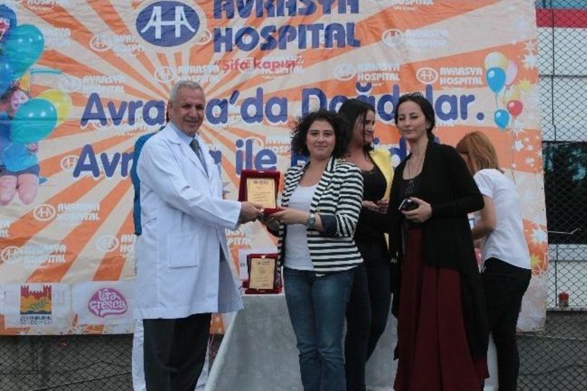 &Ccedil;ocuklar Doğdukları Hastanenin Ş&ouml;leninde Buluştu