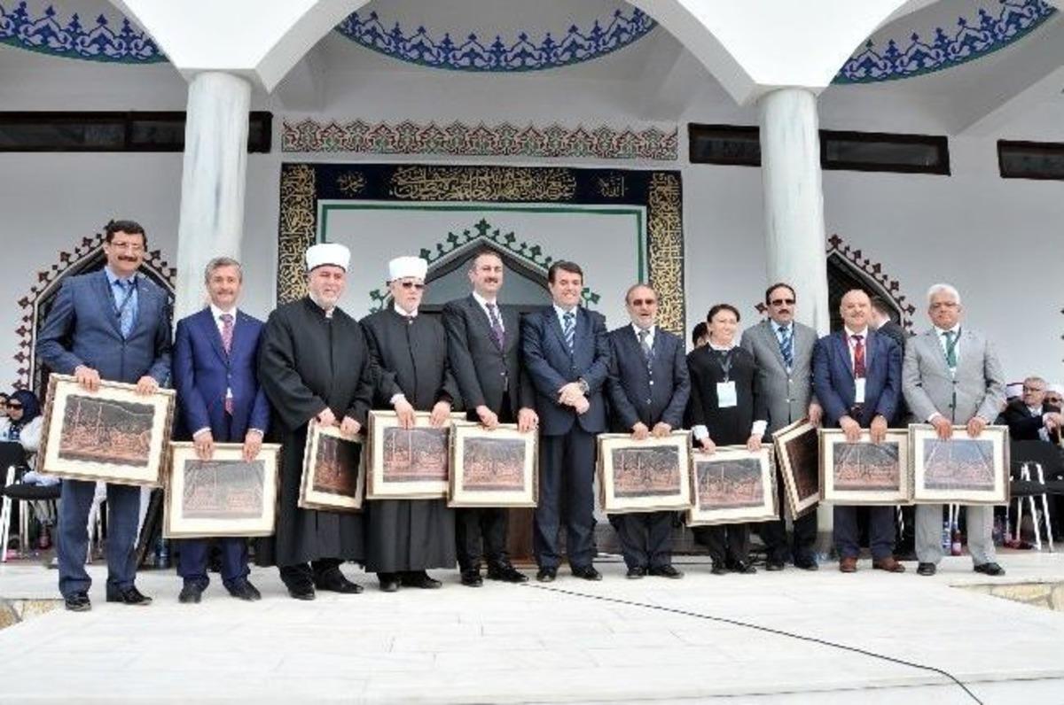 Gorajde'de Fatih Sultan Mehmed İslam K&uuml;lt&uuml;r Merkezi A&ccedil;ıldı