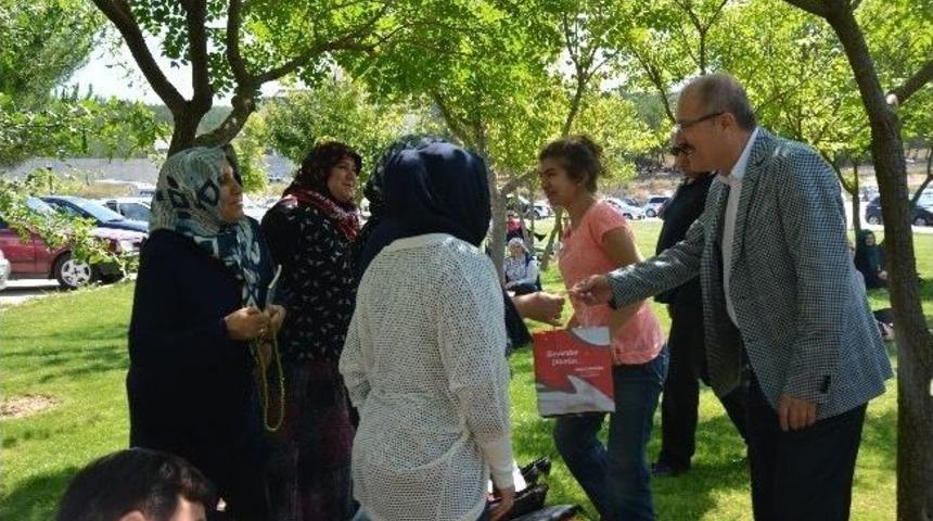 Altıeyl&uuml;l Belediyesi'nden Velilere Kumanya