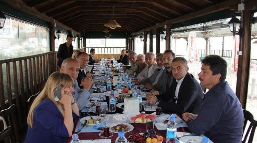 Kızılay Genel Başkanı &Ccedil;atalzeytin&rsquo;i Ziyaret Etti