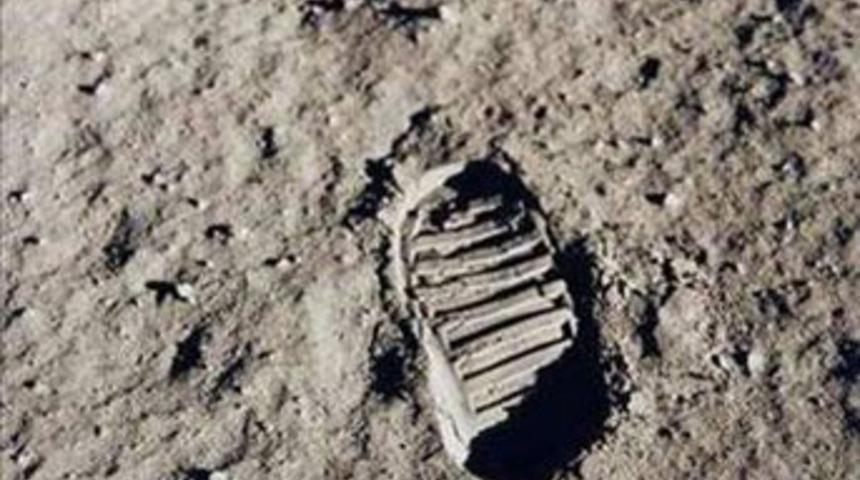 Aya basan ilk ayakkabı neden d&uuml;nyaya gelemedi