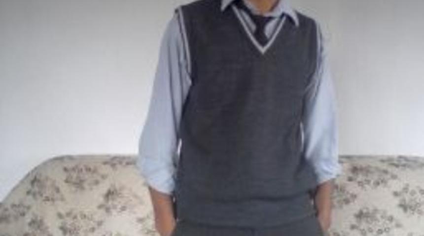 16 Yaşındaki Gen&ccedil; D&uuml;ğ&uuml;nde Serseri Kurşunla Ağır Yaralandı