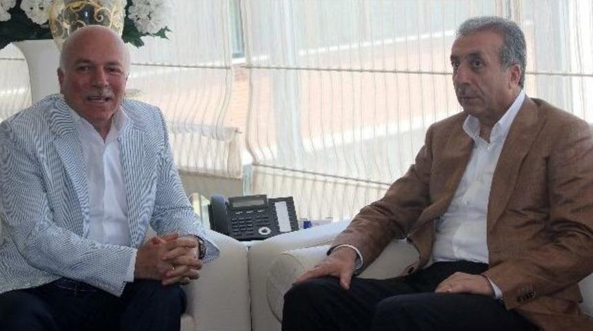 Bakan Eker, Başkan Sekmen'i Ziyaret Etti