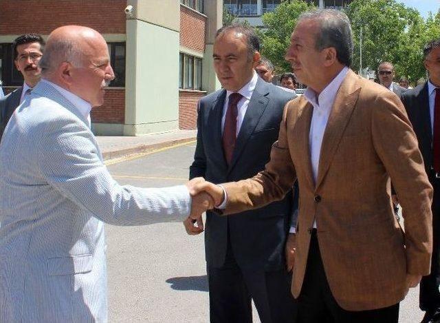 Bakan Eker, Başkan Sekmen i Ziyaret Etti 2