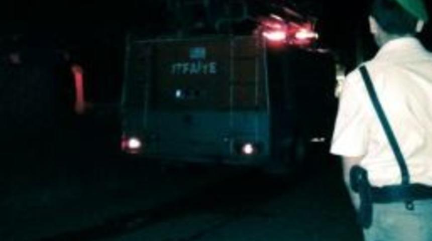 Uşak&rsquo;ta &Ccedil;ıkan Yangında 2 Ev K&uuml;l Oldu