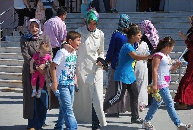 Soruları Zor Ve Zamanı Yetersiz Bulan Bazı Öğrenciler Gözyaşlarını Tutamadı 1