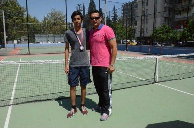 Tenis İl Teşvik M&uuml;sabakaları 1