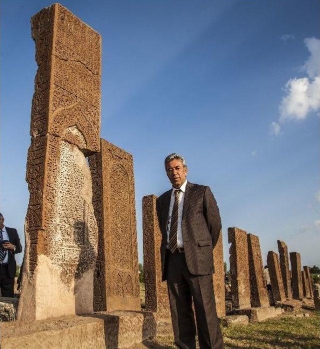 (özel Haber) Barış Süreci Ahlat’a Olan Ziyaretçi Sayısını Arttırdı