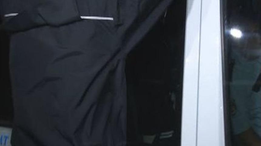 Cinayet Zanlısını &Ccedil;eken Gazetecilere Polisten Engelleme