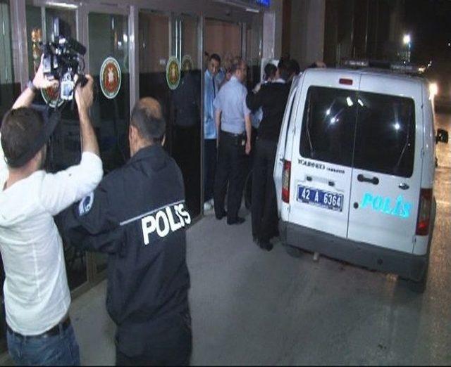 Cinayet Zanlısını &Ccedil;eken Gazetecilere Polisten Engelleme 3