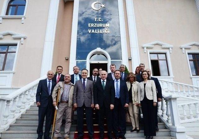 Trt Genel M&uuml;d&uuml;r&uuml; Şahin&rsquo;den Vali Altıparmak&rsquo;a Ziyaret 1