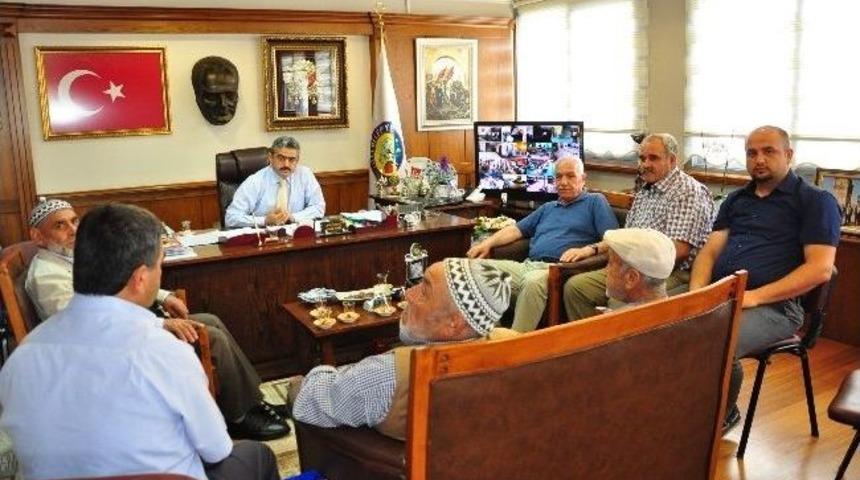 Kara&ccedil;akal Y&ouml;r&uuml;kleri&rsquo;nden Başkan Alıcık&rsquo;a Teşekk&uuml;r Ziyareti