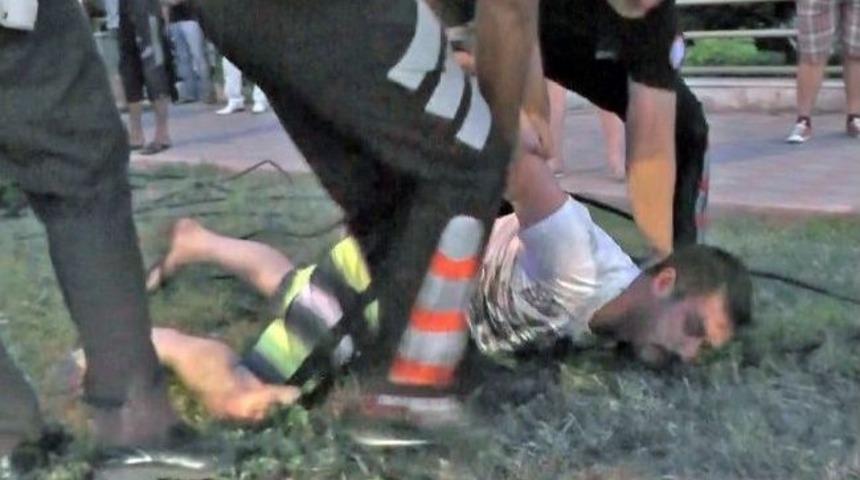 Alkoll&uuml; S&uuml;r&uuml;c&uuml; Polise K&ouml;k S&ouml;kt&uuml;rd&uuml;