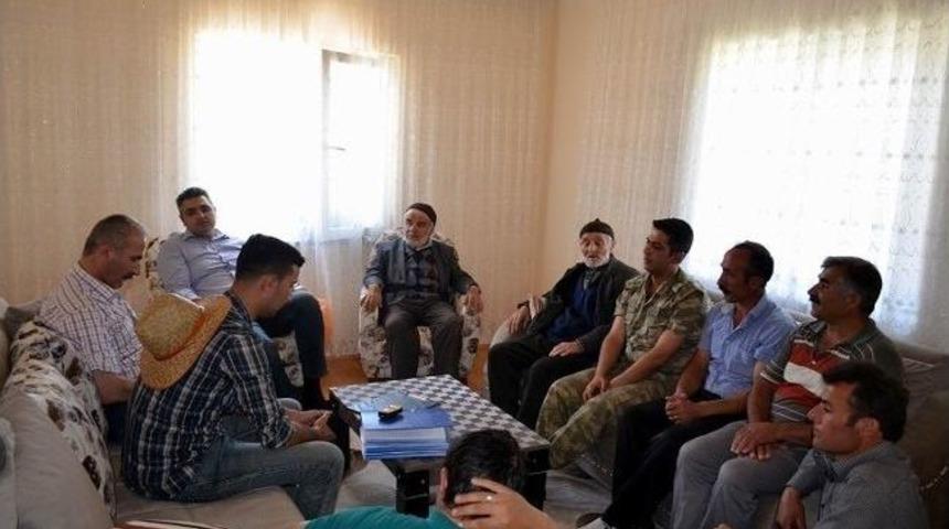 G&uuml;r&uuml;n Kaymakamı G&uuml;lery&uuml;z, K&ouml;y Ziyaretleri S&uuml;rd&uuml;r&uuml;yor