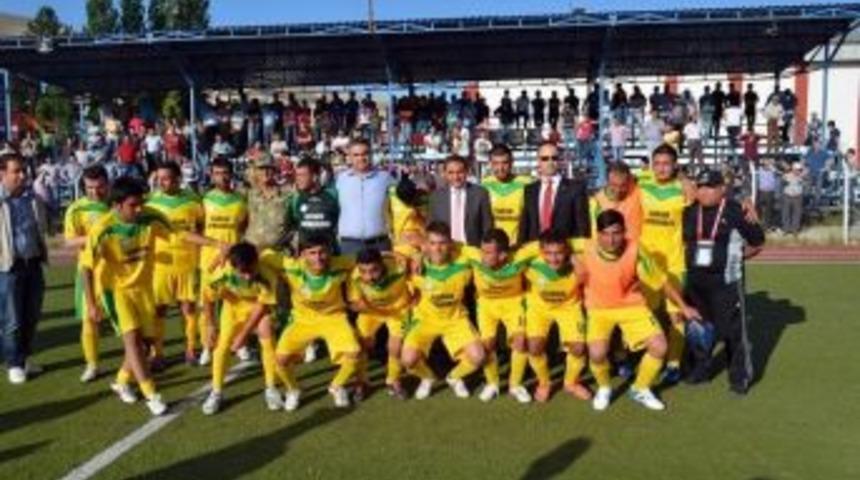 G&uuml;r&uuml;n Şalspor Amat&ouml;r K&uuml;meye Y&uuml;kseldi