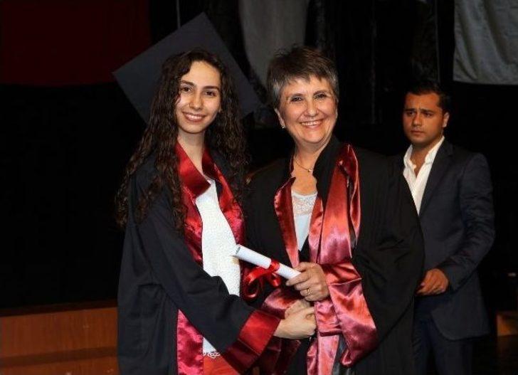 Çü Tıp Fakültesi 168 Öğrencisini Mezun Etti G3