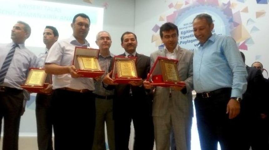 Aksaray&rsquo;da Anadolu Lisesi&rsquo;ne "kalite Teşvik" &Ouml;d&uuml;l&uuml;