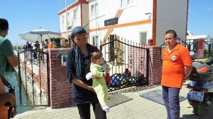 Ka&ccedil;akları Sahil G&uuml;venlik Ekibi Kurtardı