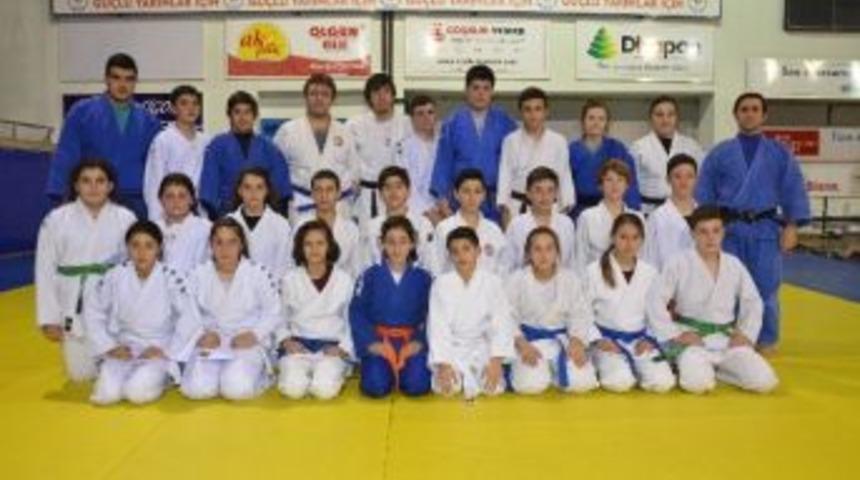 Judo Takımı S&uuml;per Lig Yolunda