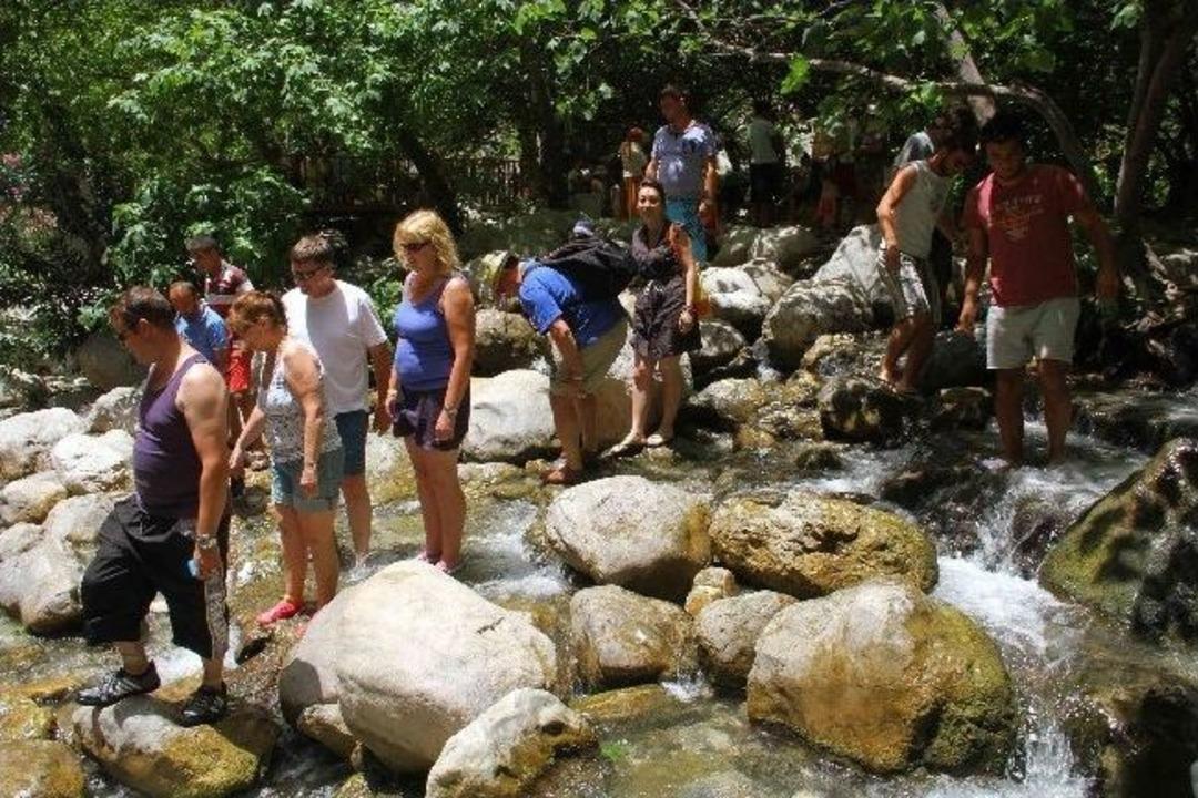 Artan Sıcaklar Saklıkent'te İlgiyi Artırdı