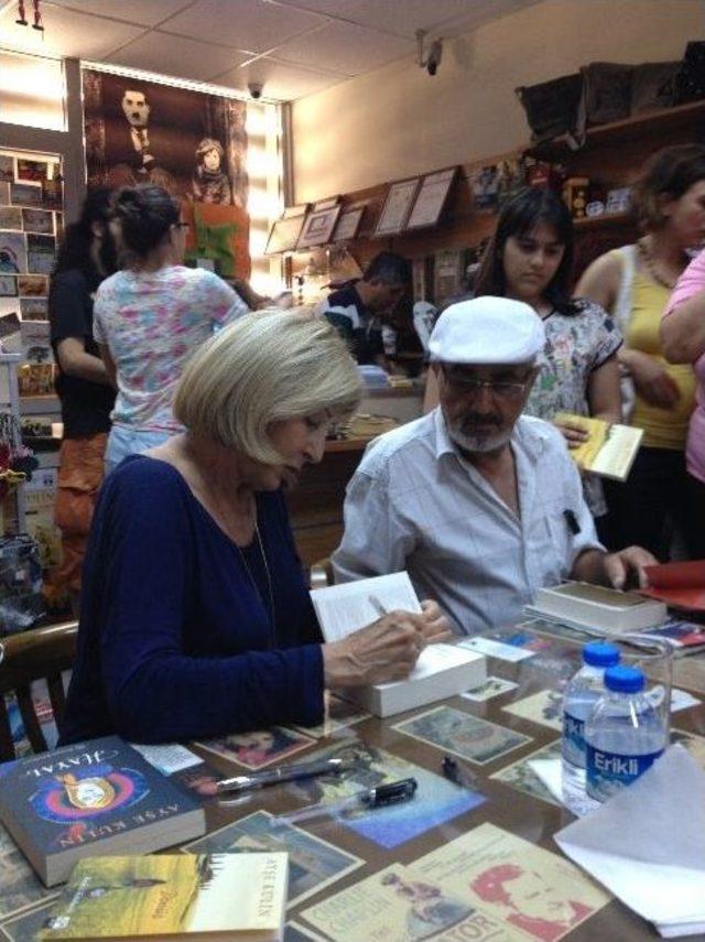 Ayşe Kulin &ldquo;d&ouml;n&uuml;ş&rdquo; İle Urla&rsquo;daydı 2