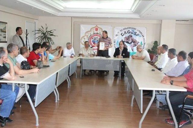 Hakemlik Ve &Uuml;yelik Belgelerini Aldılar 1