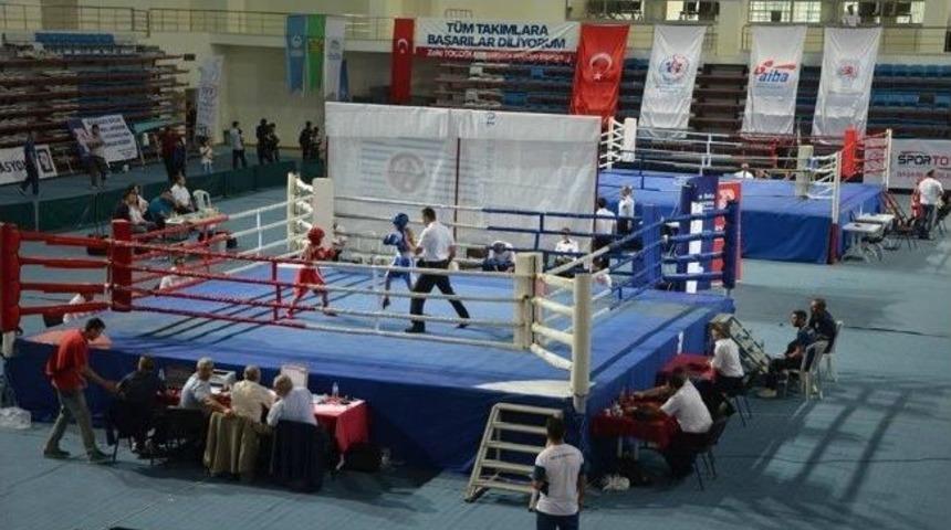 T&uuml;rkiye Minikler Boks Şampiyonası Başladı