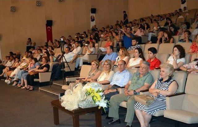 Beylikdüzülü Öğrenciler Keman Dinletileriyle Büyüledi