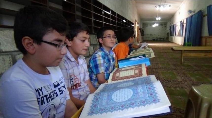 Sivas&rsquo;ta Yaz Kur'an Kursları Başladı