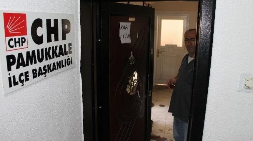 Chp İl&ccedil;e Binası&rsquo;na Taşlı Saldırı