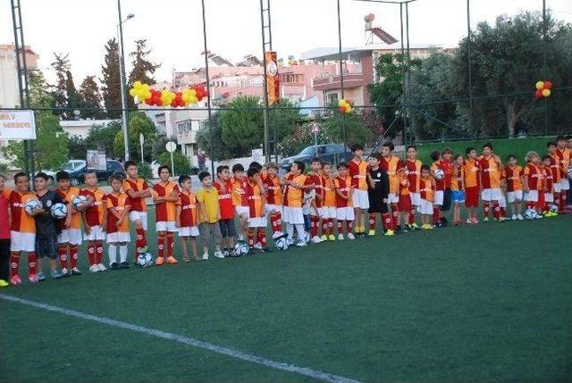 Didim Gs Futbol Okulu Hizmete Girdi