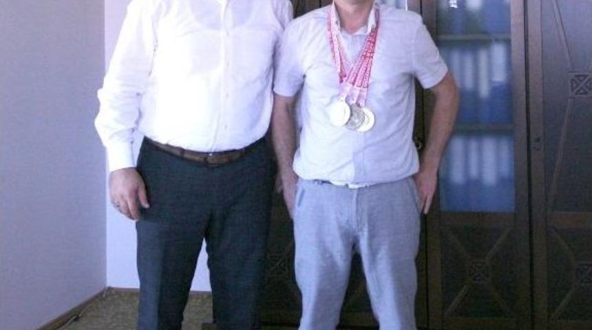 Rize&rsquo;li Atıcı Hedefi 12'den Vurdu