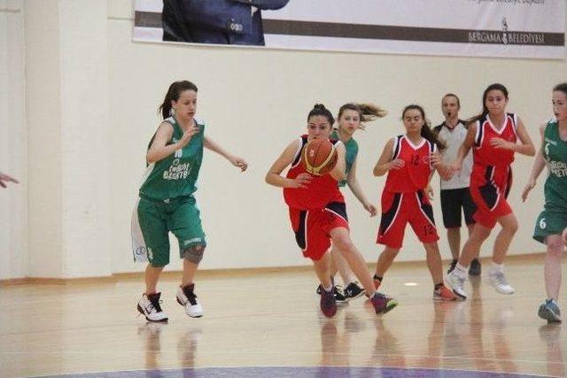 Bergama&rsquo;nın Altın &Ccedil;ocukları 1