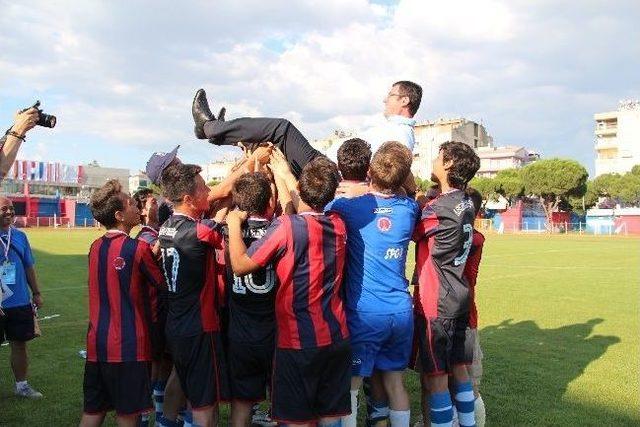 Bergama&rsquo;nın Altın &Ccedil;ocukları 3