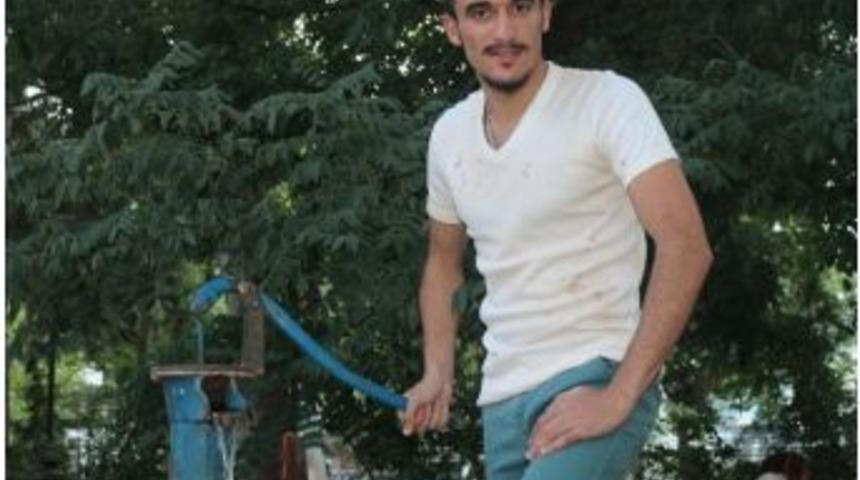 Ahmet Topal, Ağabeyi Mehmet Topal'ı &Ouml;rnek Alıyor