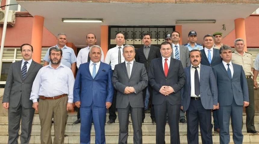 Adana Valisi B&uuml;y&uuml;k, Feke Il&ccedil;esinde Incelemelerde Bulundu