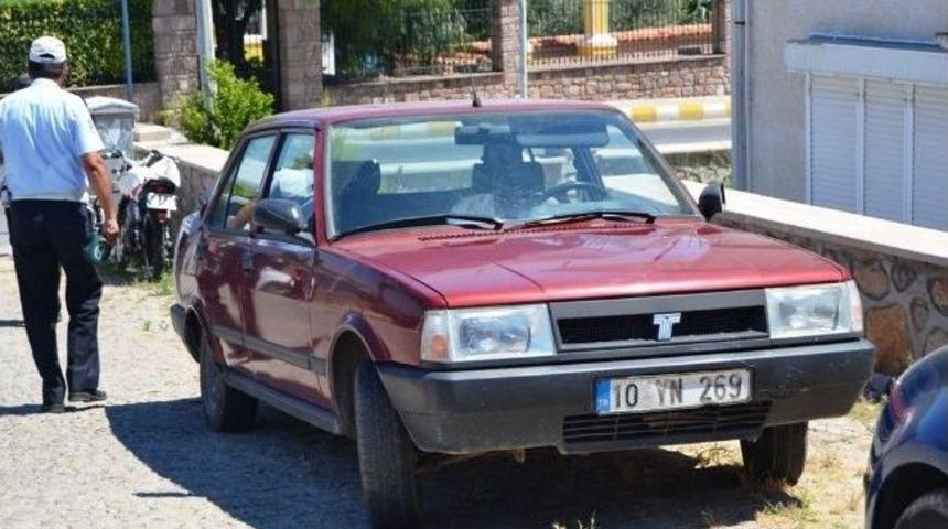 Ayvalık&rsquo;ta Trafik Kazası: 2 Yaralı