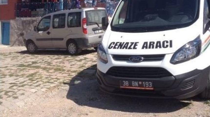 Annesine Bıraktığı Mektubun Ardından İntihar Etti