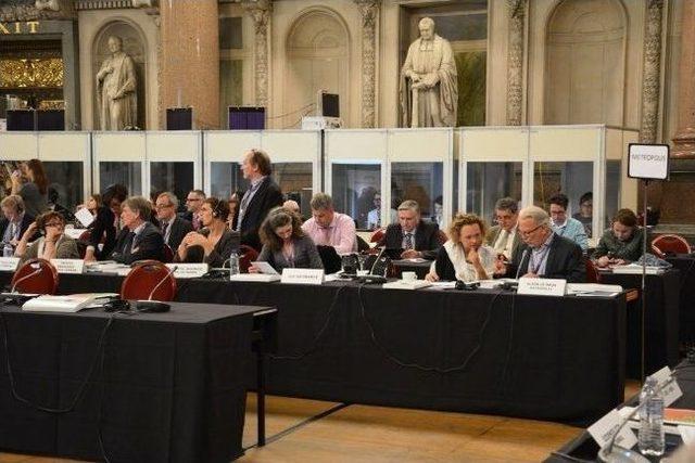 S&uuml;rd&uuml;r&uuml;lebilir Kalkınmaya &Ccedil;&ouml;z&uuml;m Arayışı 1