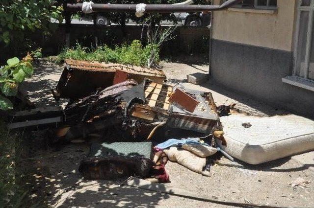 Kefen Parasını Bırakıp İntihar Girişimde Bulundu 1