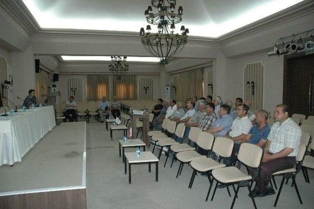 Mahalle Muhtarlarına "sığır &Ccedil;i&ccedil;eği" Semineri 1