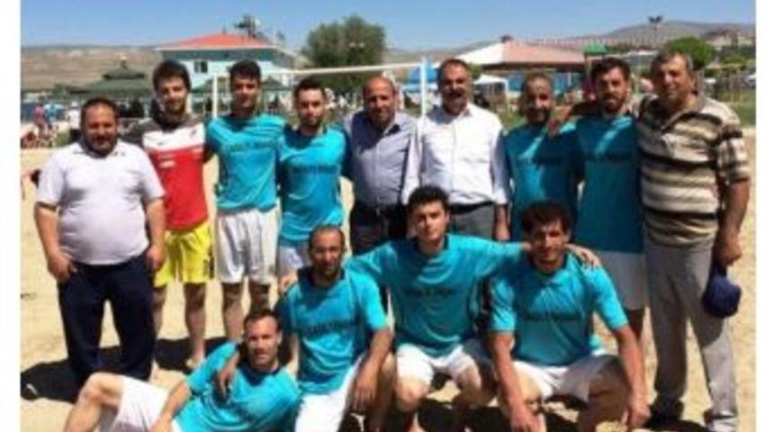 Erciş Belediyespor Plaj Futbol Takımı Şampiyon Oldu