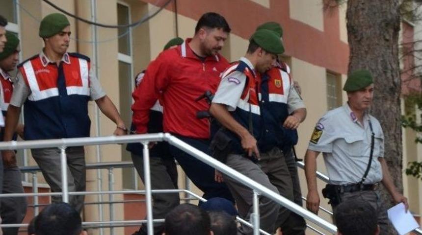 B&uuml;nyan'daki Cinayetin Zanlıları Tutuklandı