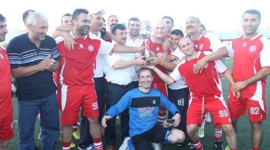 Olgunlar Liginde Şampiyon Pendik Kocadere