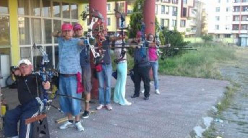 Yalovalı Ok&ccedil;ular Hedefi 12&rsquo;den Vurmak İstiyor